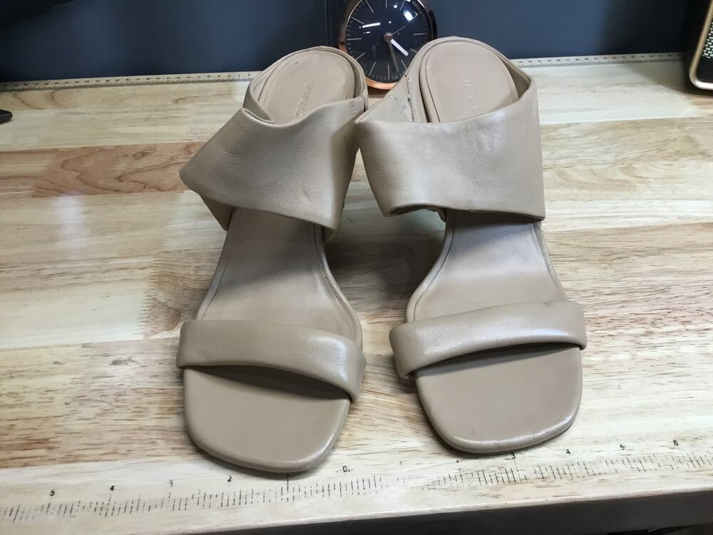 Vince Vero Cuoio Nessia Women's 9.5 Beige Block Heel Open Toe Heel Sandals